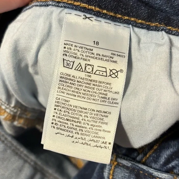 Old Navy Rockstar Super Skinny Mid-Rise - Picture 3 of 4